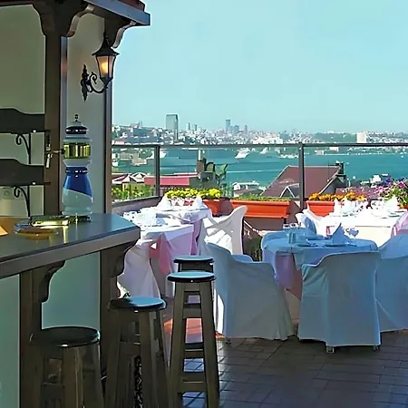 ホテル Erboy Sirkeci 4*