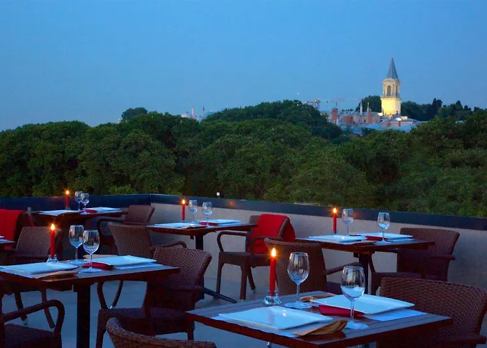 Отель Erboy Sirkeci 4*