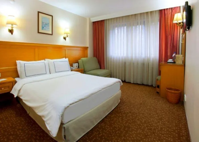 Отель Erboy Sirkeci 4*