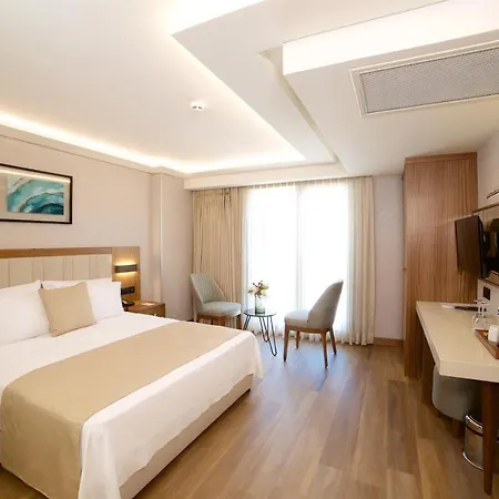 Hotel Erboy Sirkeci 4*